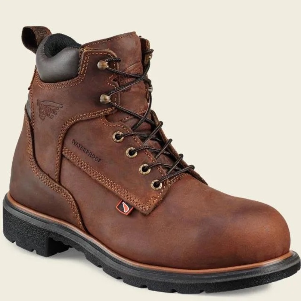 NWT Men’s Dynaforce Red Wing boots 4215, size 10.5